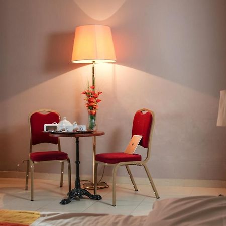 Hotel Cesare 14 Nápoly Kültér fotó