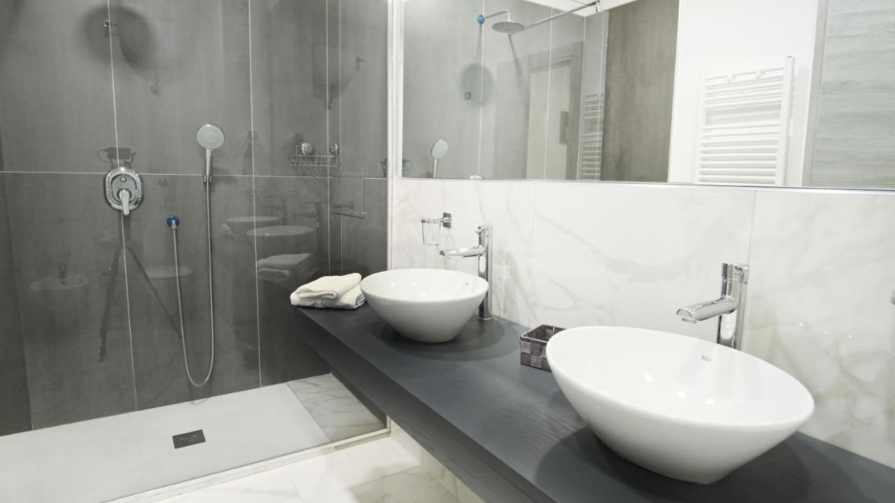 Hotel Cesare 14 Nápoly Kültér fotó